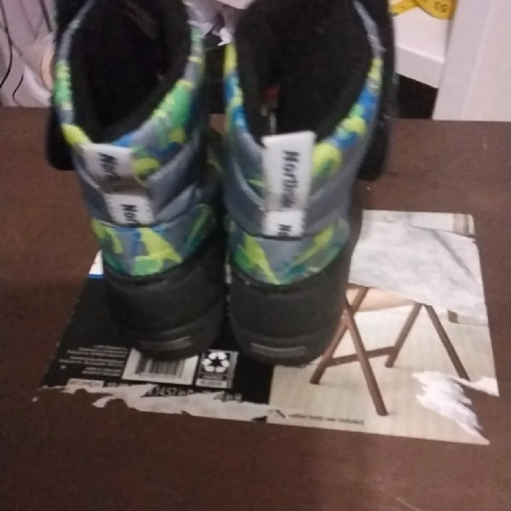 Kids' Green and Blue Camouflage Boots